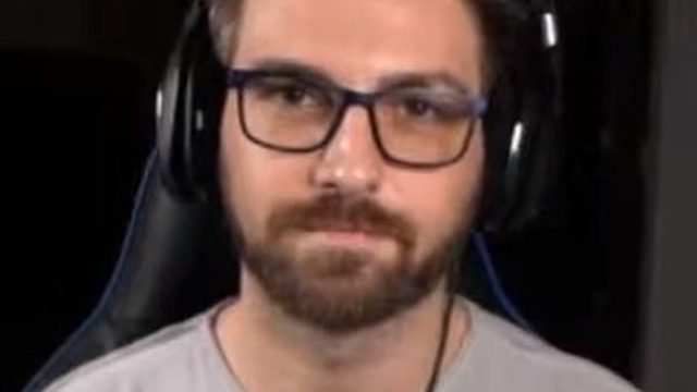 新版 App 上线:比分推送延迟降至 0.8 秒